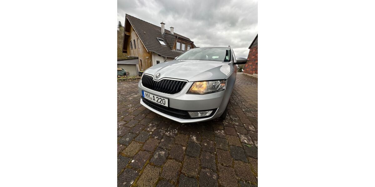 Skoda Octavia 93.000 km 11.500 &euro; Trimbs 56754