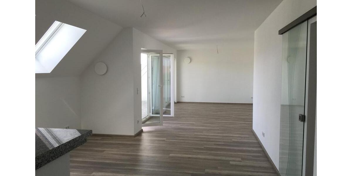 Dachgeschoßwohnung Dürrlauingen - 7 Zimmer, 175 m&sup2;, 1.300&euro; | Angebot:25509717