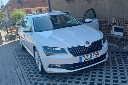 Skoda Superb 174.000 km 18.000 &euro; Wermsdorf 04779