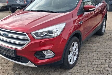 Ford Kuga 96.695 km 12.900 &euro; Bietigheim 76467