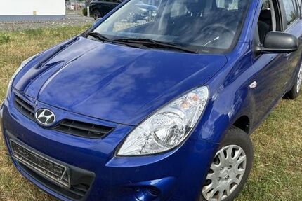 Hyundai i20 99.942 km 4.690 &euro; Königswinter 53639