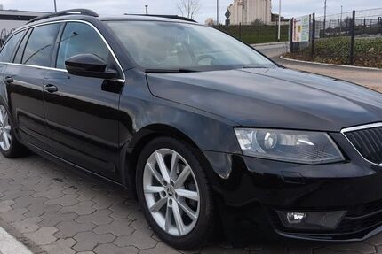 Skoda Octavia 169.000 km 7.999 &euro; Ziethen 23911