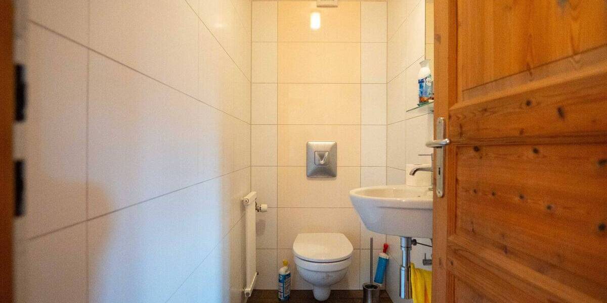 Doppelhaushälfte Tüßling - 6 Zimmer, 186 m&sup2;, 550.000&euro; | Angebot:26358838