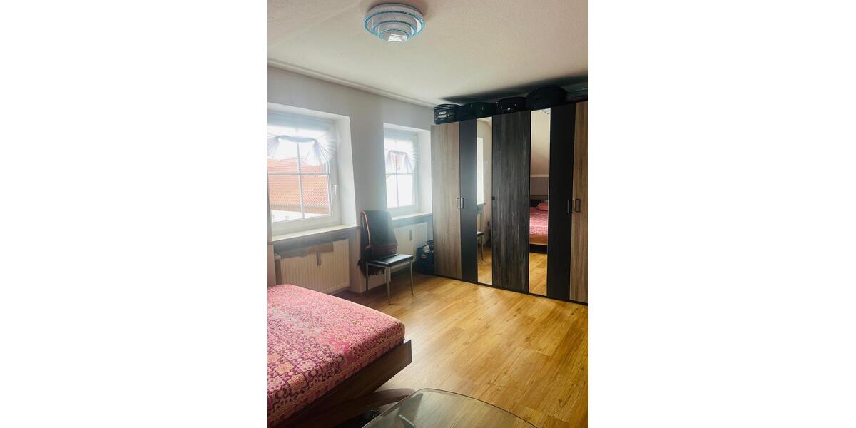 Dachgeschoßwohnung Pocking - 4 Zimmer, 75 m&sup2;, 550&euro; | Angebot:25049278