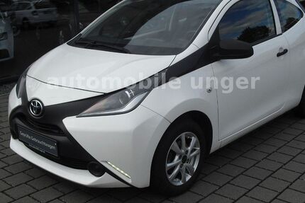 Toyota Aygo (X) 61.167 km 7.580 € Stade 21684