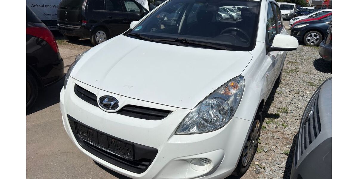 Hyundai i20 178.000 km 999 &euro; Obertraubling 93083