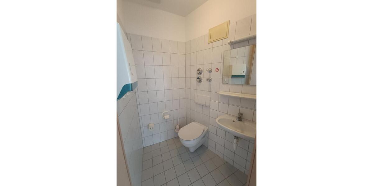 Ihre Gewerbeeinheit in Top-Innenstadtlage von Kitzingen – Befristet bis 31.12.2028 zimmer