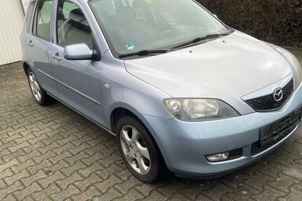 Mazda 2 203.000 km 990 &euro; Biebesheim 64584