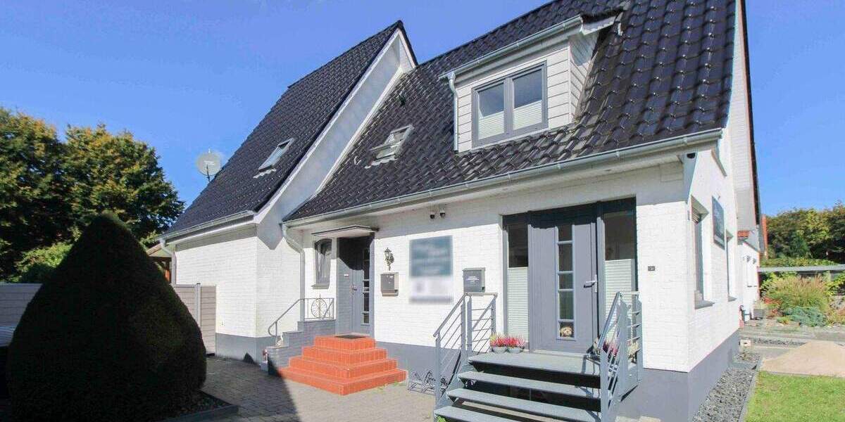Einfamilienhaus Flensburg Engelsby - 8 Zimmer, 150 m&sup2;, 579.000&euro; | Angebot:25426793