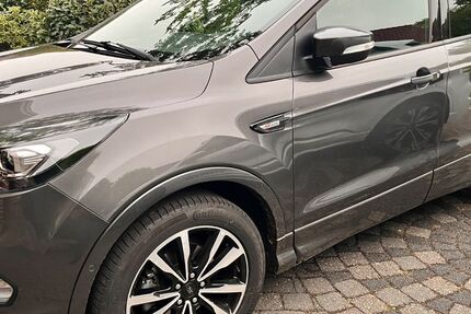 Ford Kuga 69.999 km 13.499 &euro; Emlichheim 49824