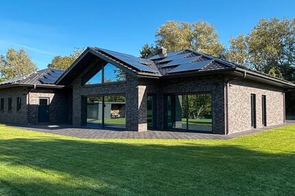 Exklusives Architektenhaus in Naturlage direkt an Oldenburg zimmer