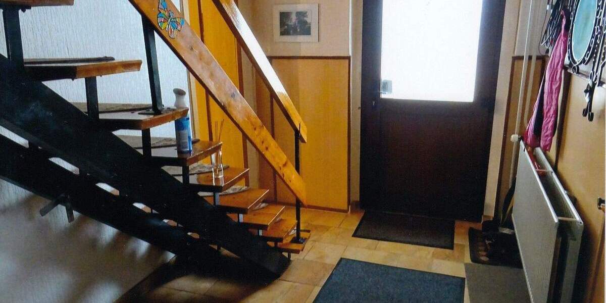 Einfamilienhaus Sachsenbrunn Stelzen - 6 Zimmer, 170 m&sup2;, 69.000&euro; | Angebot:25668296
