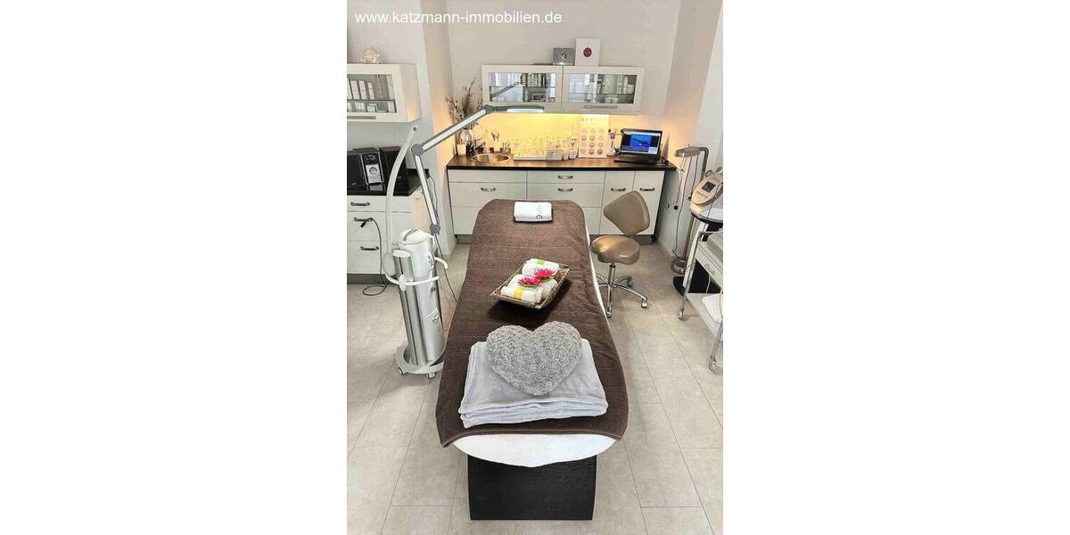 Gewerbeobjekt Kerpen Sindorf - 4 Zimmer, 109 m&sup2;, 952&euro; | Angebot:25749014