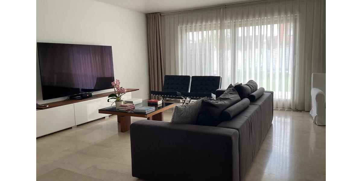 Einfamilienhaus Waldbronn - 9 Zimmer, 299 m&sup2;, 890.000&euro; | Angebot:25945592