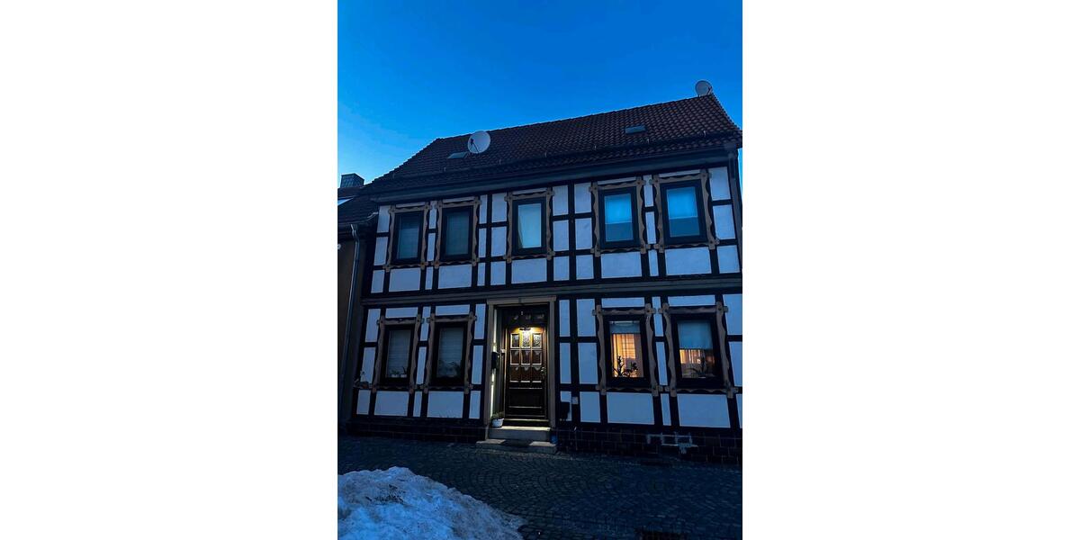 Einfamilienhaus Ellrich - 9 Zimmer, 171 m&sup2;, 1.000&euro; | Angebot:26365197