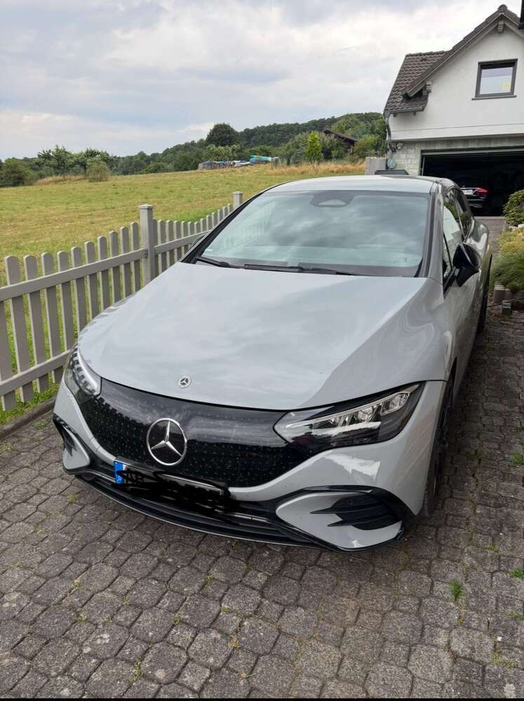 EQE 300