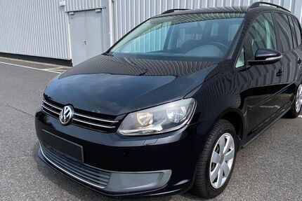 VW Touran 277.000 km 4.490 &euro; Cottbus 03051