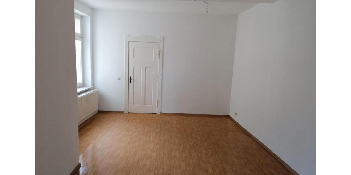 Etagenwohnung Bad Schmiedeberg - 4 Zimmer, 107 m&sup2;, 500&euro; | Angebot:26401121