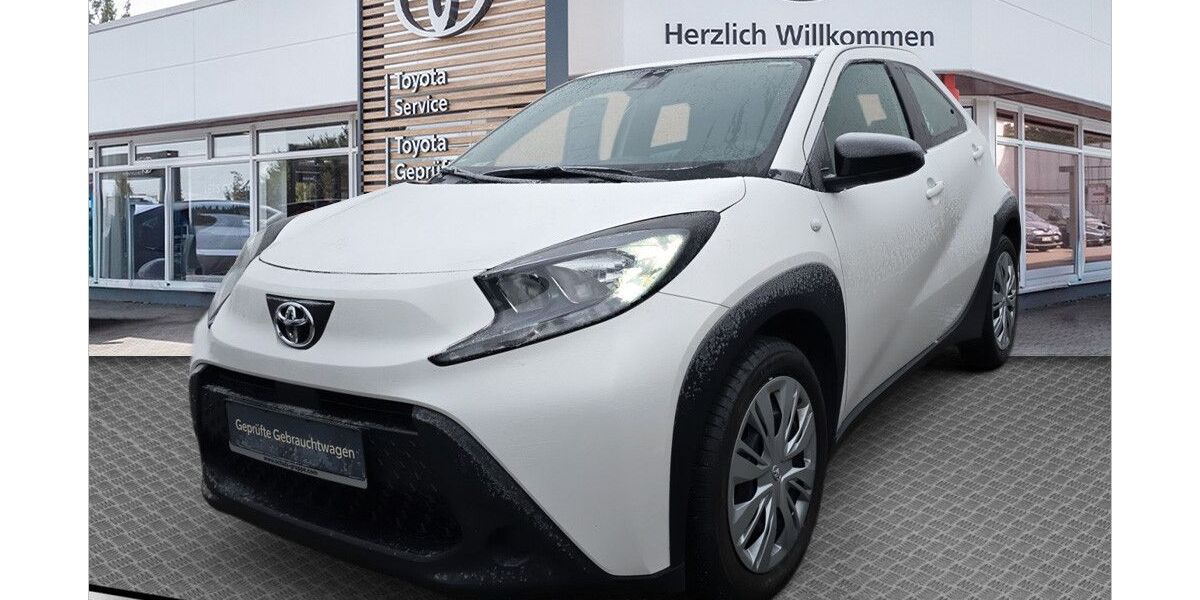 Toyota Aygo (X) 16.945 km 14.850 &euro; Stendal 39576