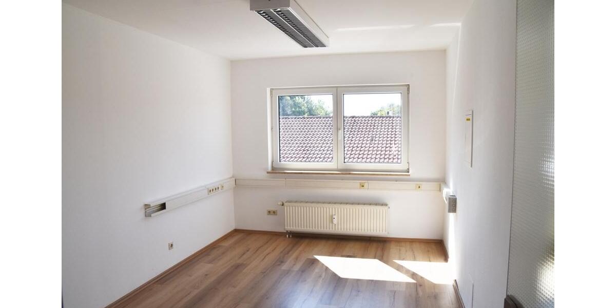 Gewerbeobjekt Karlskron - 900&euro; | Angebot:23120228