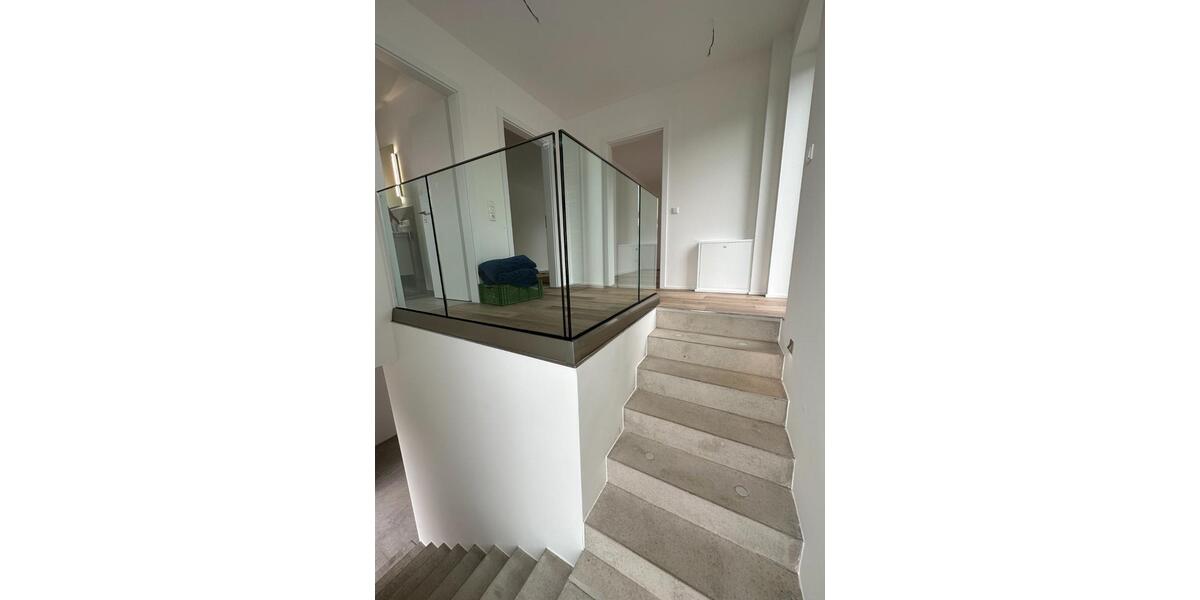 Doppelhaushälfte Steyerberg - 4 Zimmer, 147 m&sup2;, 1.500&euro; | Angebot:25088908