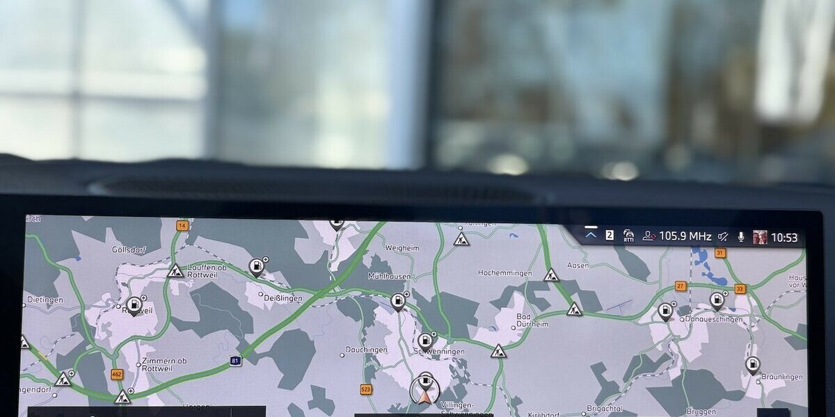 BMW 420i Cabrio 360°/MEMORY/LENKHZ/DAB/NAVI/1.HAND 3.721 km 48.900 &euro; Villingen-Schwenningen 78054