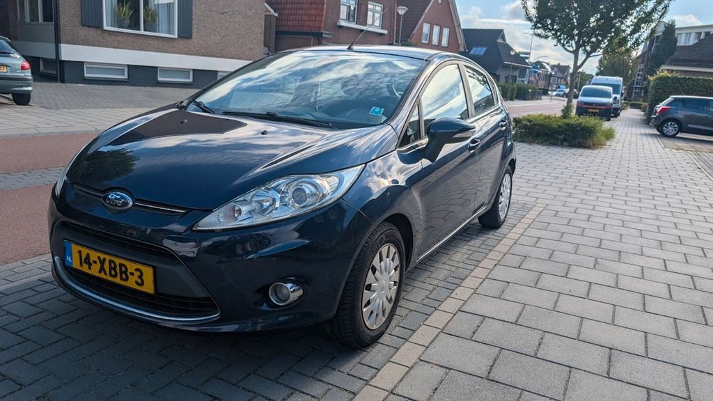 Ford Fiesta 200.000 km 3.750 &euro; Borne 7623j
