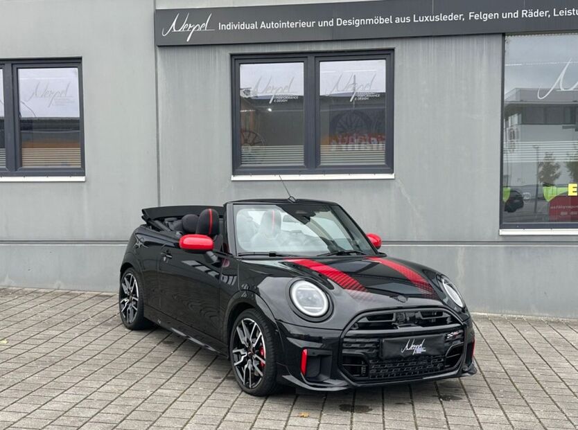 Mini John Cooper Works Cabrio 4.067 km 44.440 € Landshut-Ergolding 84030
