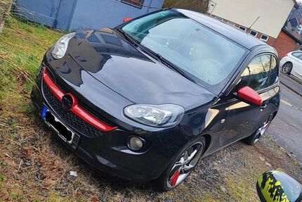 Opel Adam 143.000 km 5.400 &euro; Ortenberg 63683