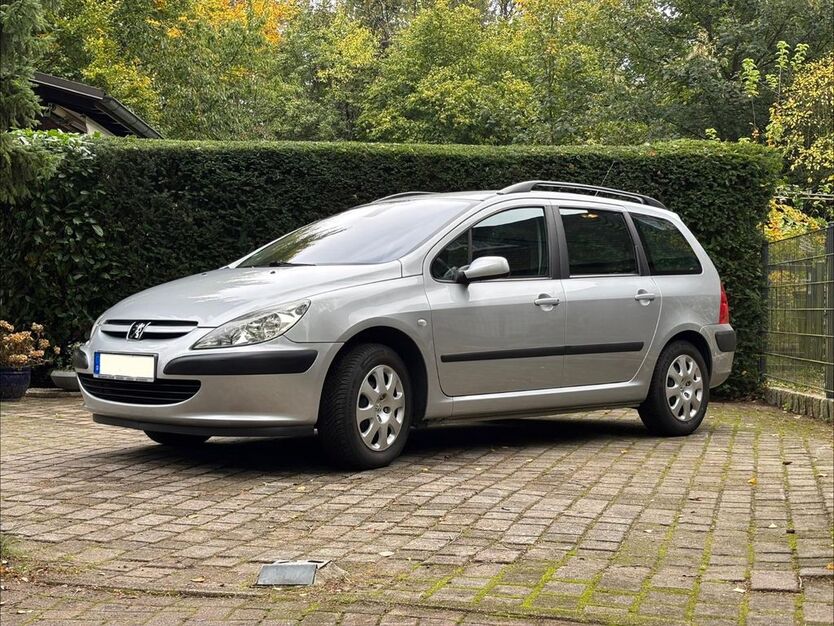 Peugeot 307 107.000 km 4.900 € Hamburg 22589