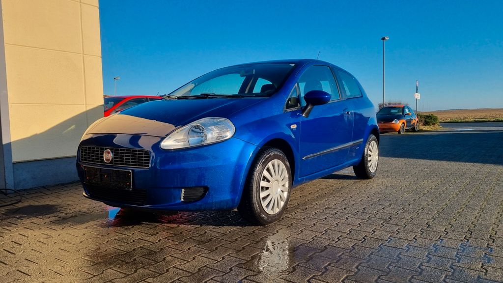 Fiat Grande Punto 137.693 km 1.699 &euro; Tanna 07922