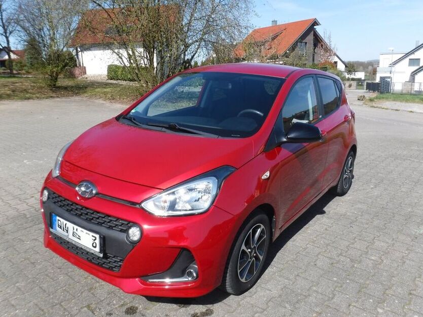 i10