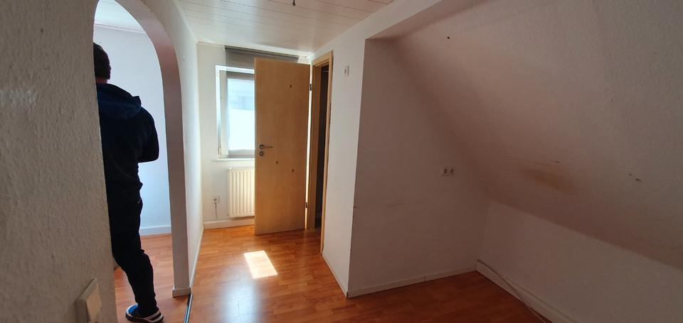 Dachgeschoßwohnung Wipperfürth - 3 Zimmer, 53 m&sup2;, 530&euro; | Angebot:26323577