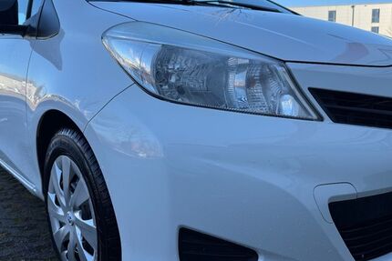 Toyota Yaris 127.500 km 4.500 &euro; München 81243