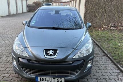 Peugeot 308 125.811 km 2.500 &euro; Bochum 44892