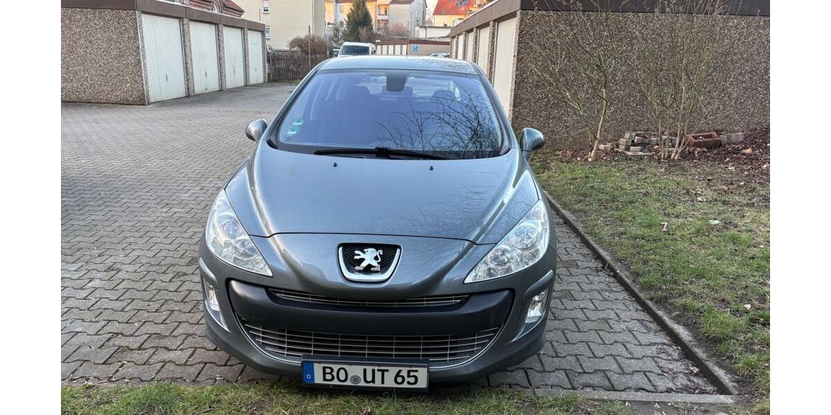 Peugeot 308 125.811 km 2.500 &euro; Bochum 44892