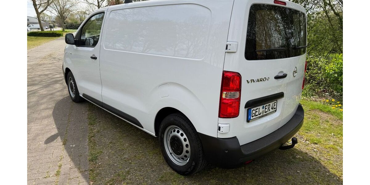Opel Vivaro 31.900 km 16.990 &euro; Goch 47574