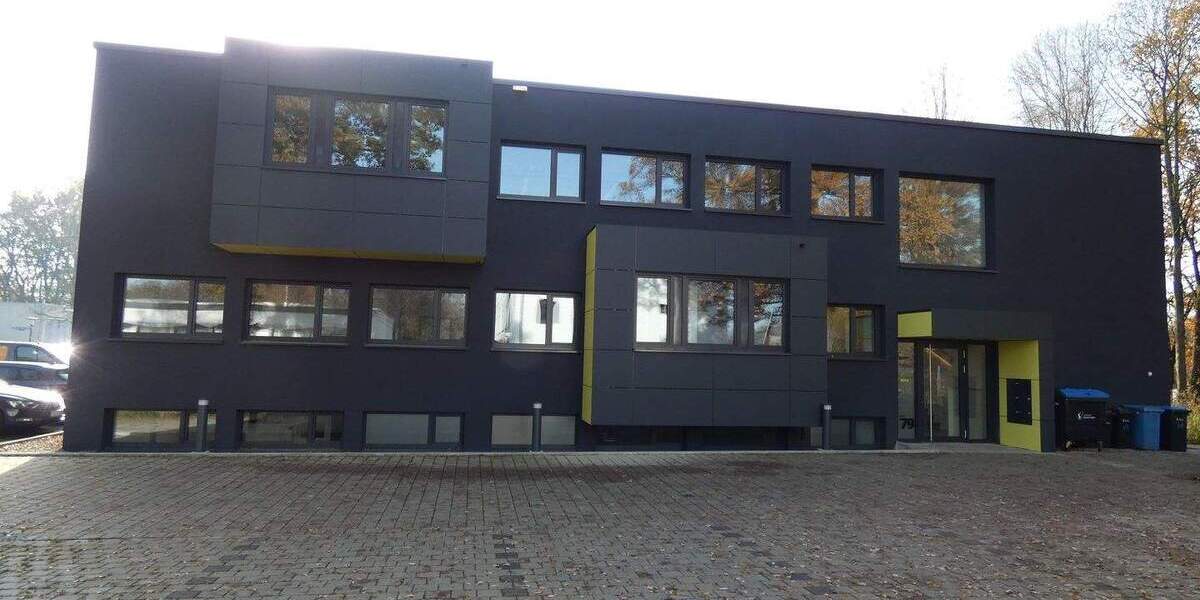 Vielfältig nutzbares BürogebäudePraxisgebäude zimmer