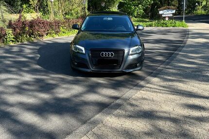 Audi A3 208.000 km 2.950 &euro; Köln 51063