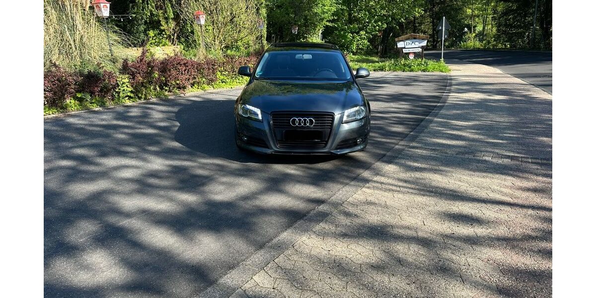 Audi A3 208.000 km 2.950 &euro; Köln 51063