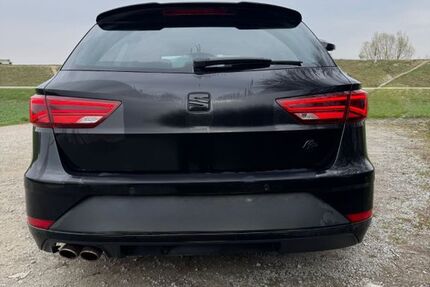 Seat Leon 160.000 km 12.900 &euro; Wörth/Donau 93086