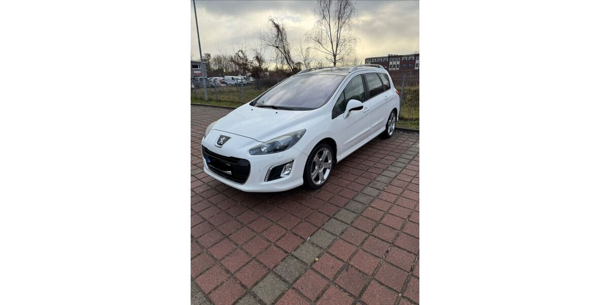 Peugeot 308 96.000 km 6.250 &euro; Berlin 13129