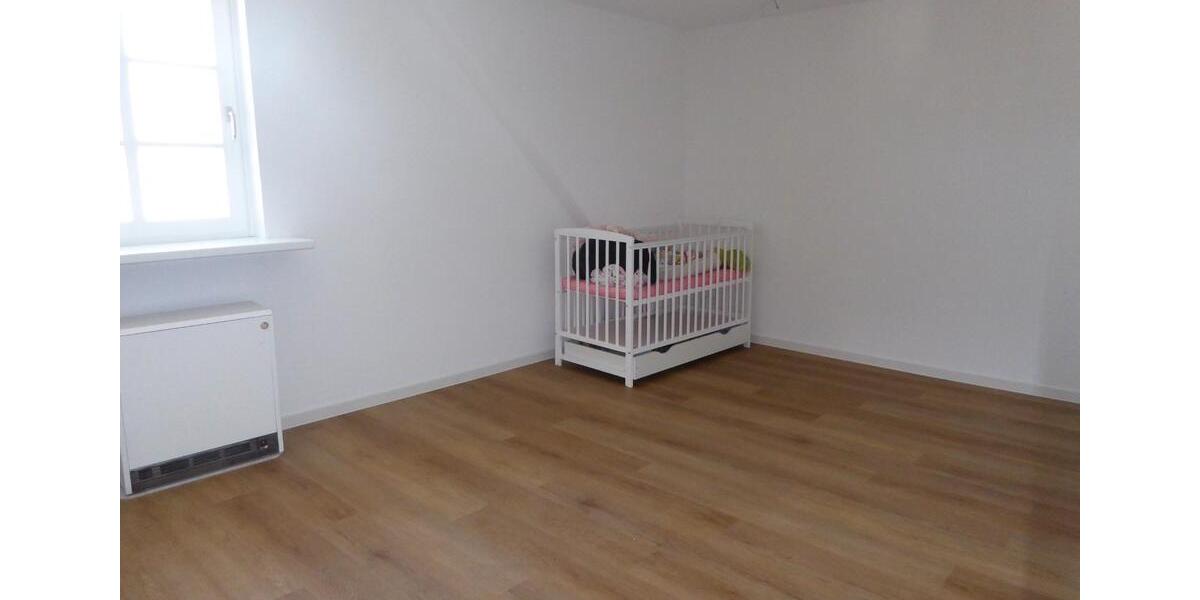 Etagenwohnung Gernsbach - 5 Zimmer, 145 m&sup2;, 1.375&euro; | Angebot:26137203