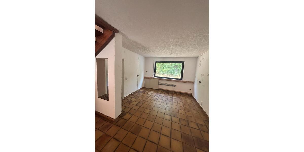 Maisonettenwohnung Nienburg (Weser) - 4 Zimmer, 130 m&sup2;, 1.000&euro; | Angebot:24495072