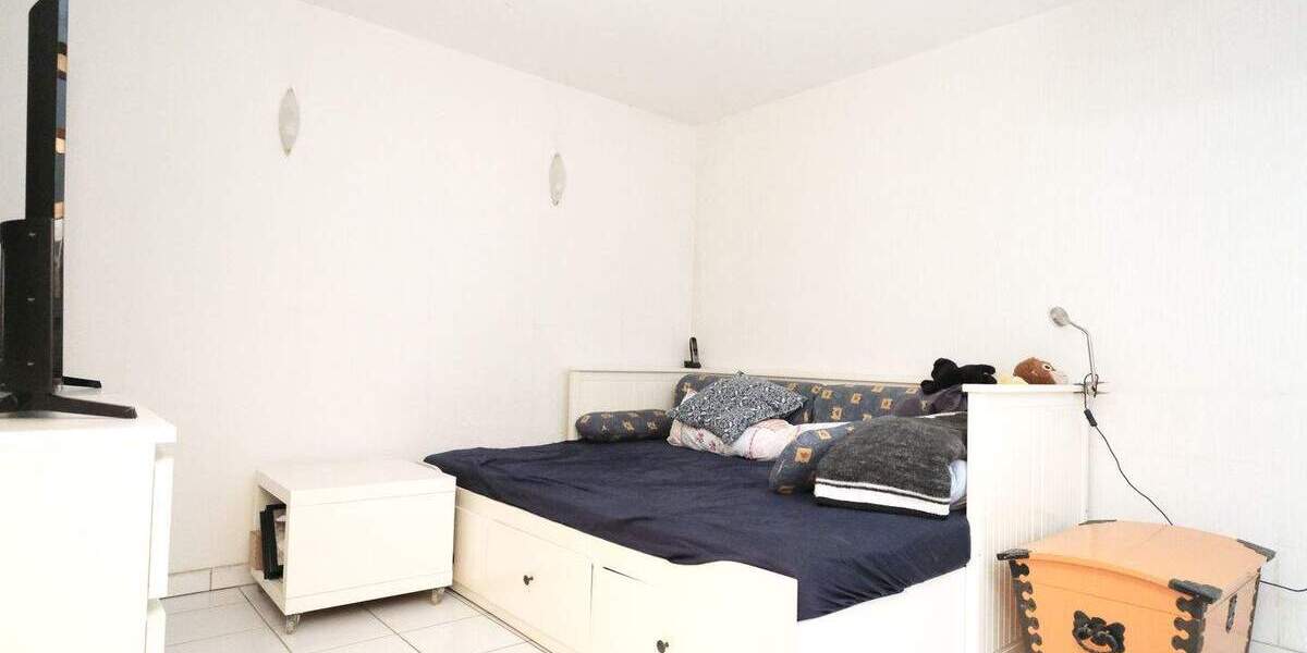 Reihenmittelhaus Neuss Gnadental - 5 Zimmer, 79 m&sup2;, 349.000&euro; | Angebot:24825870