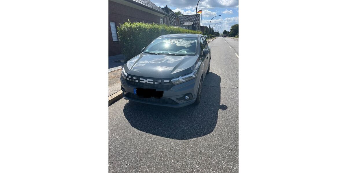 Dacia Sandero 10.000 km 15.900 &euro; Hamburg 21037