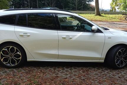 Ford Focus 31.500 km 17.600 &euro; Heigenbrücken 63869