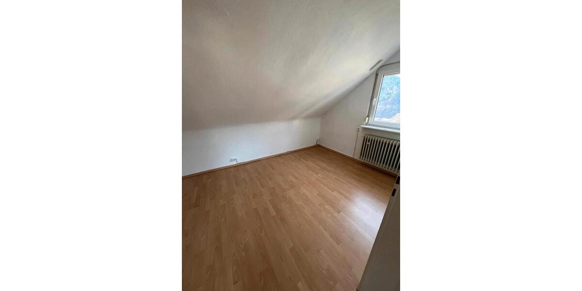 Etagenwohnung Schramberg - 5 Zimmer, 119 m&sup2;, 1.000&euro; | Angebot:25405696