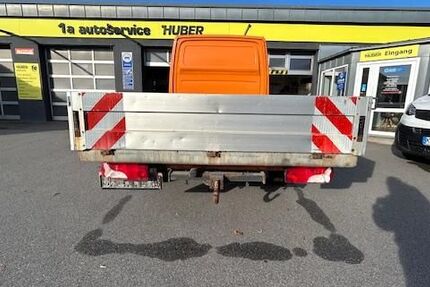 VW Crafter 142.979 km 9.797 &euro; Bad Kötzting 93444