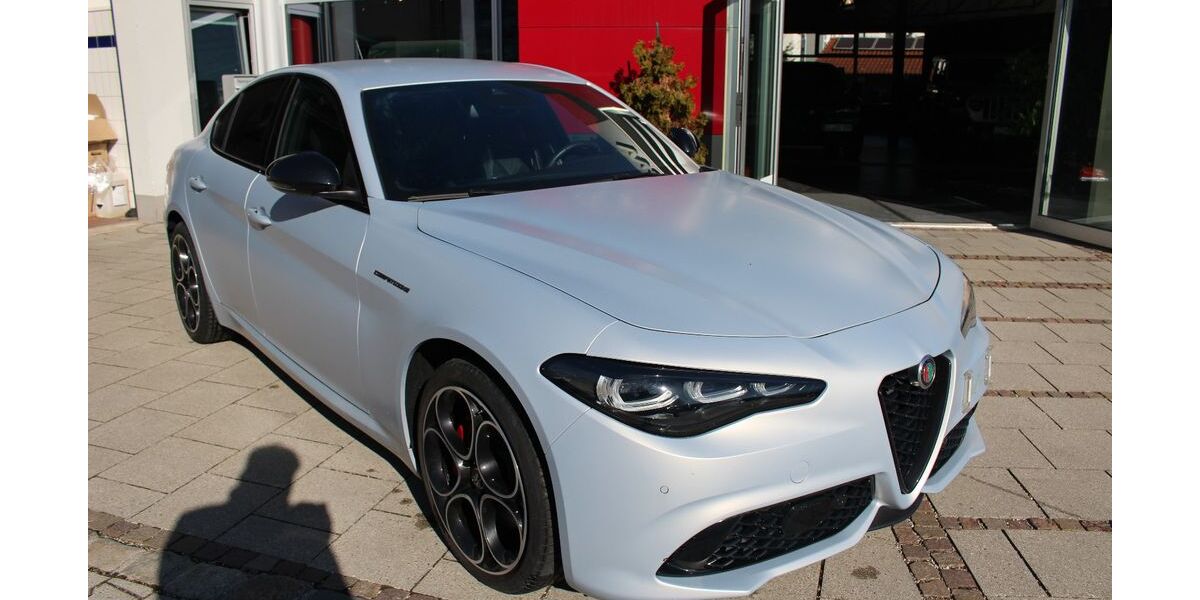 Alfa Romeo Giulia 10.850 km 41.900 &euro; Weilheim 82362